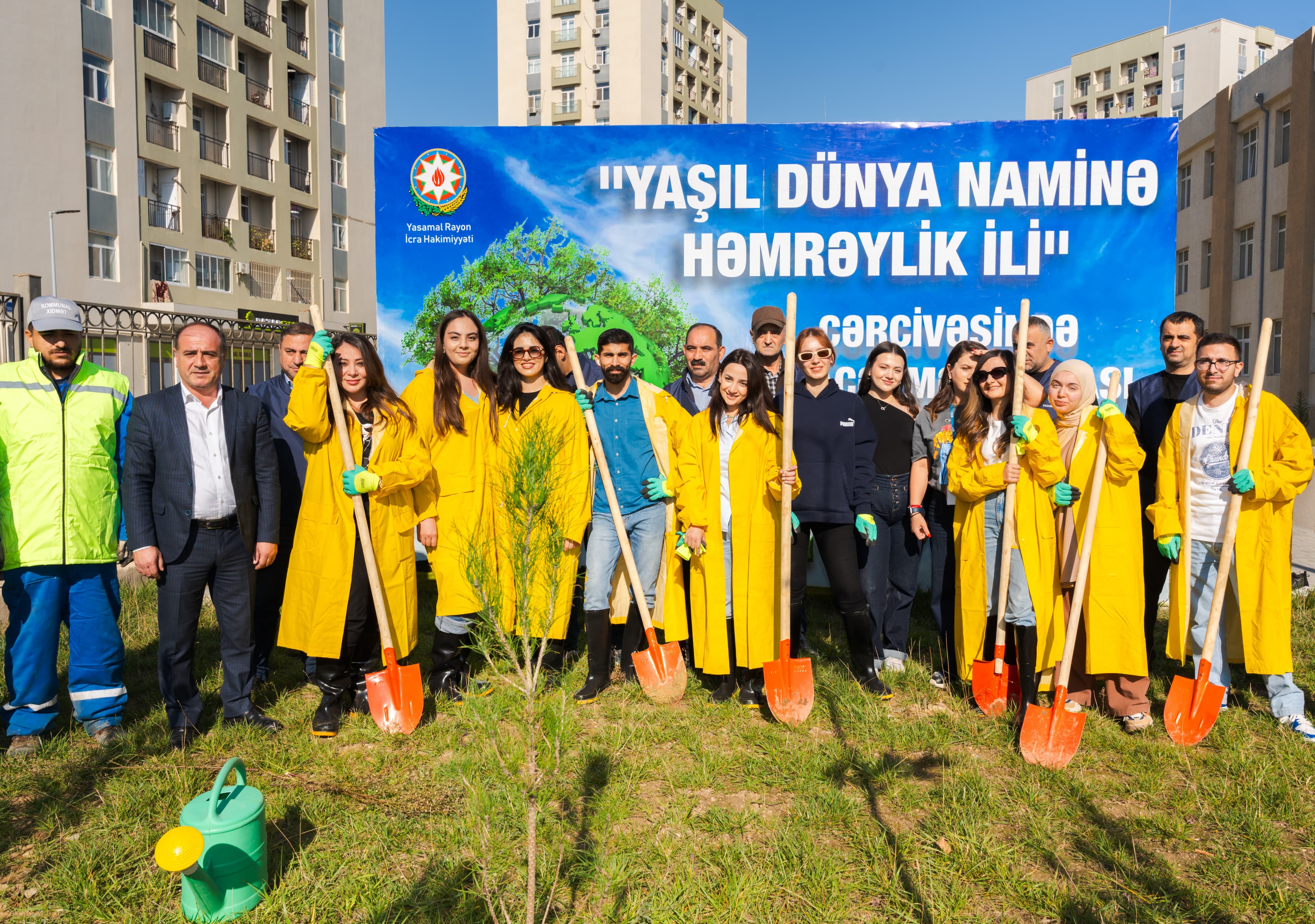 PAŞA Sığorta şirkəti
“Yaşıl Bakı”əmlak sığortası məhsulunun Korporativ Sosial Məsuliyyət proqramı çərçivəsində ağacəkmə aksiyası təşkil edib