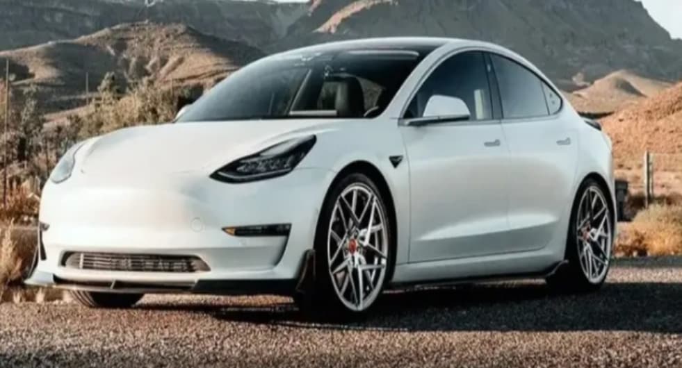 “Tesla” ən təhlükəli avtomobil adlandırıldı