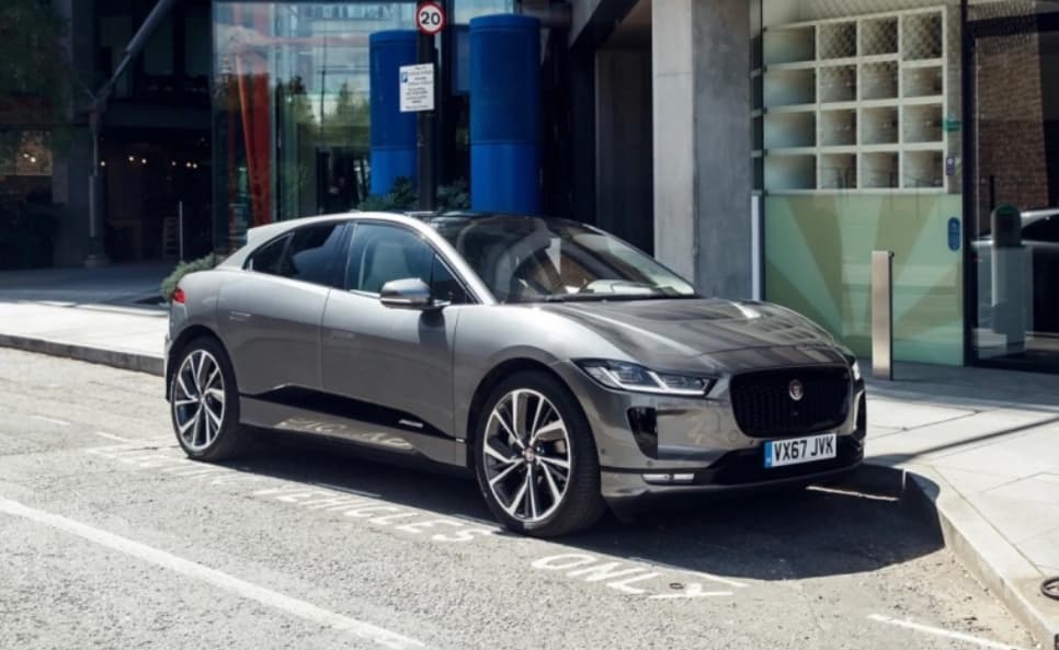 "Jaguar" təxminən 3 min krossoverini geri çağırır
