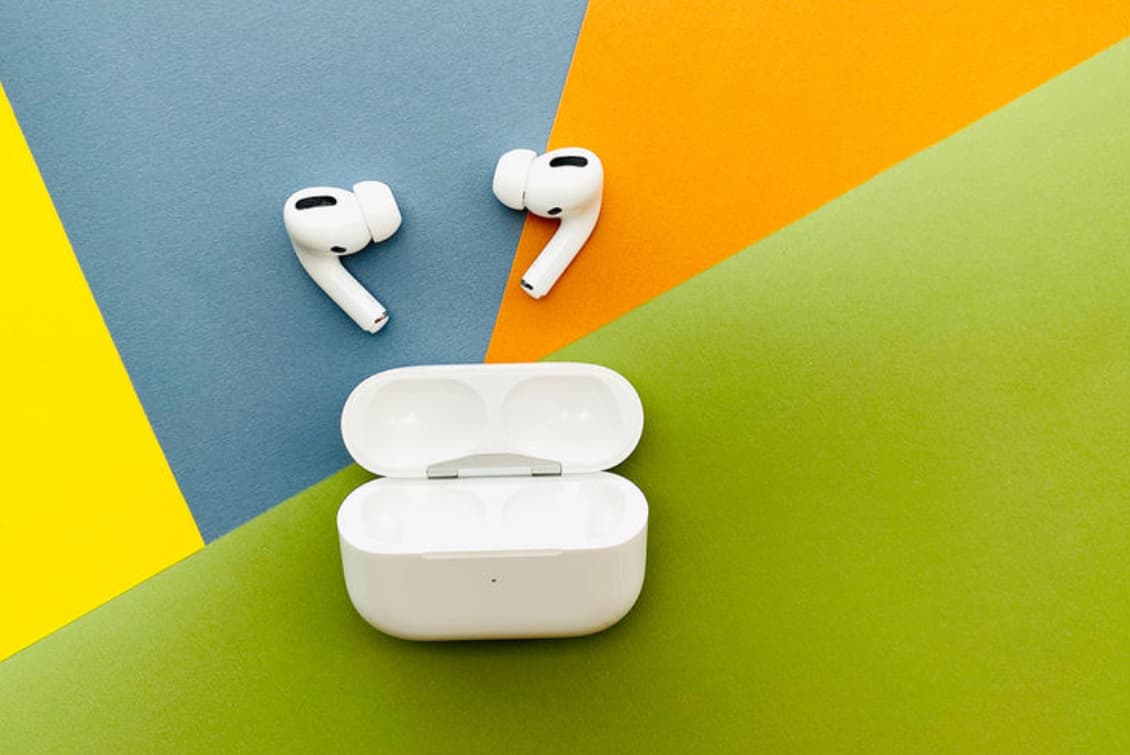 Apple AirPods-dan geri qalmayan ən yaxşı 5 qulaqlıq müəyyən edilib