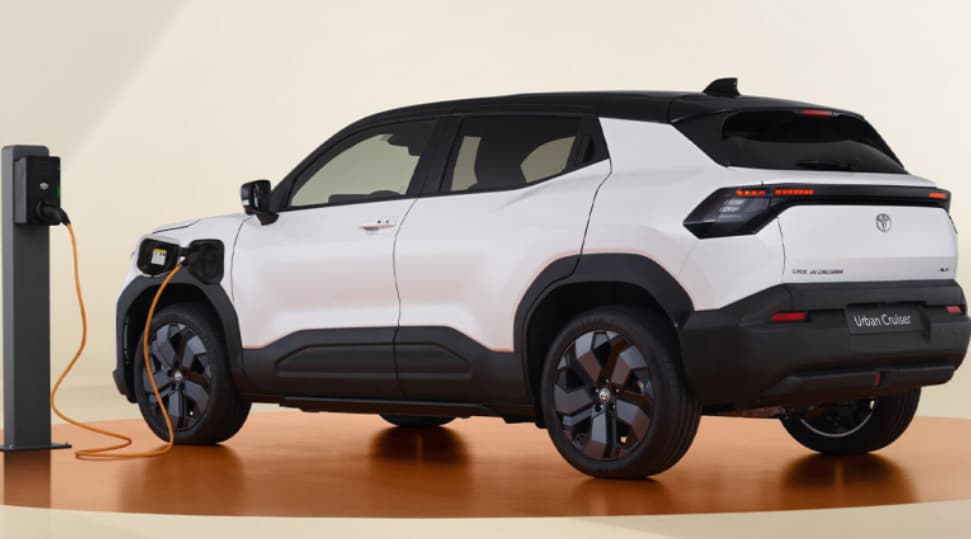 “Toyota” özünün yeni tam elektrik kompakt yolsuzluq avtomobilini təqdim etdi
