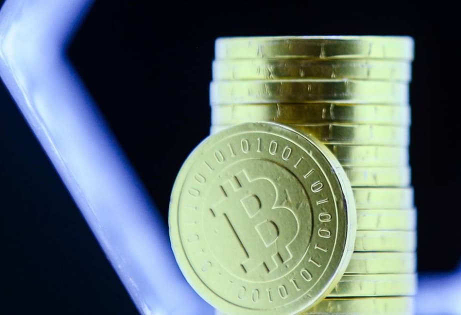 Bitkoin 106 min dolları keçib