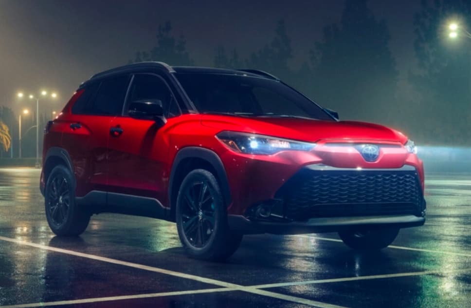 "Toyota" avtomobillərini "Mazda" rənginə boyayırlar