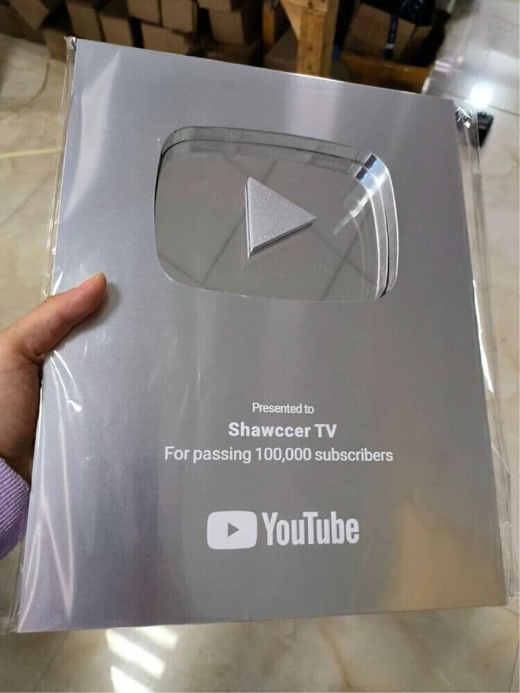 "YouTube" azərbaycanlı müğənniyə hədiyyə göndərib