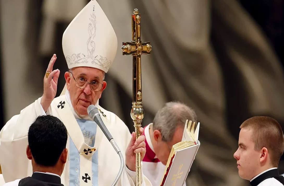 Roma Papası Ukraynada müharibəni dayandırmağa və sülh üçün dialoqa çağırıb