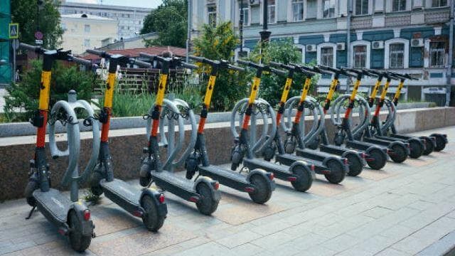 Bakıda skuter parklanma məntəqələri artırılır