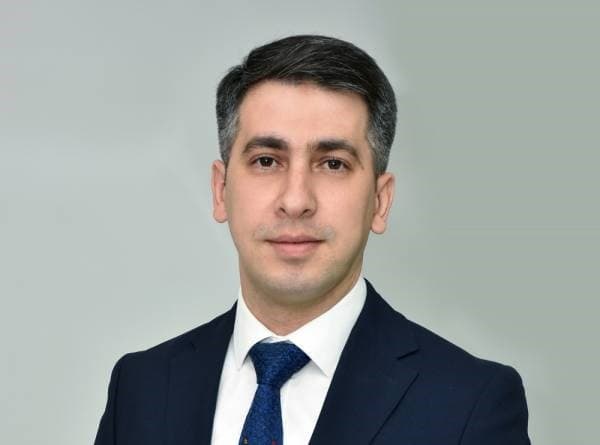 Elnur Ələkbərov: Yeni peşələr və iş bacarıqları 2030-cu ildə əmək bazarını formalaşdıracaq