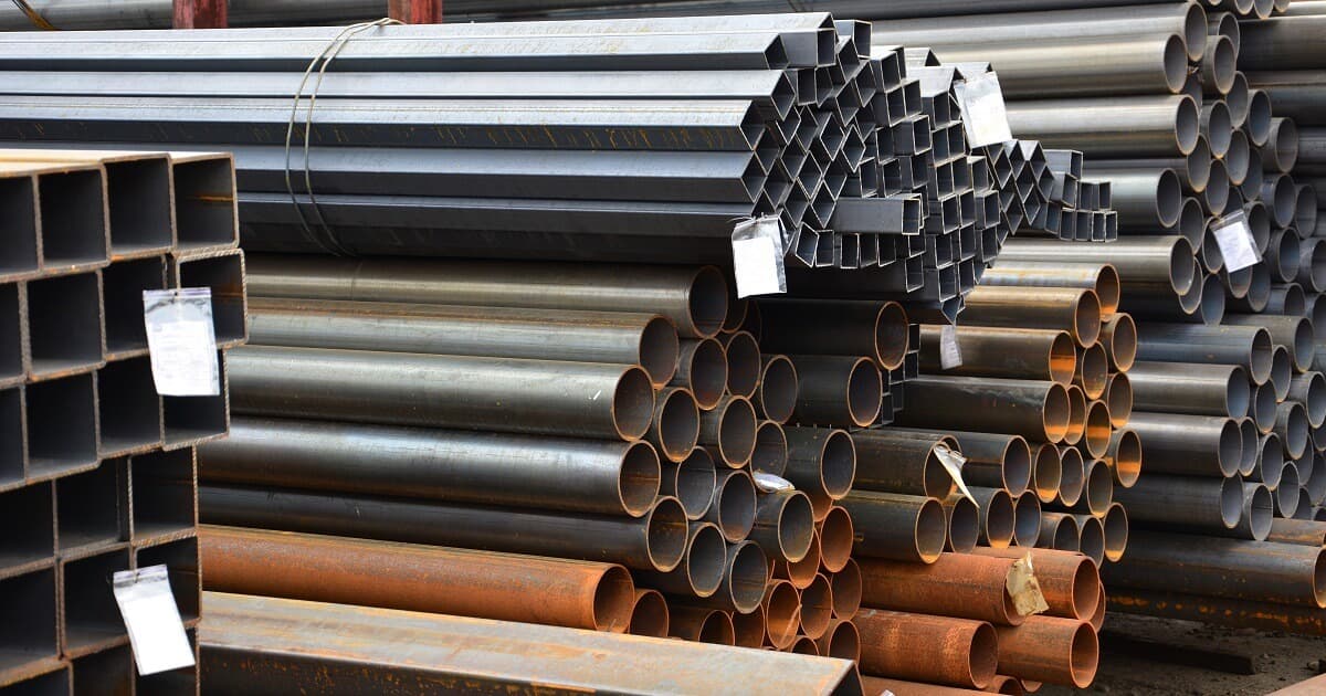 Dekabrda qara metal idxalı 10,8% yüksəldi
