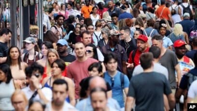 ABŞ əhalisinin orta saatlıq gəlirləri 0.3% artıb