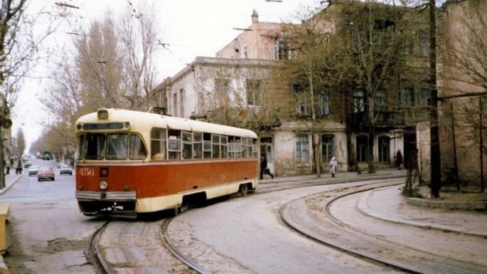 Tramvaylar Bakıya qayıdır