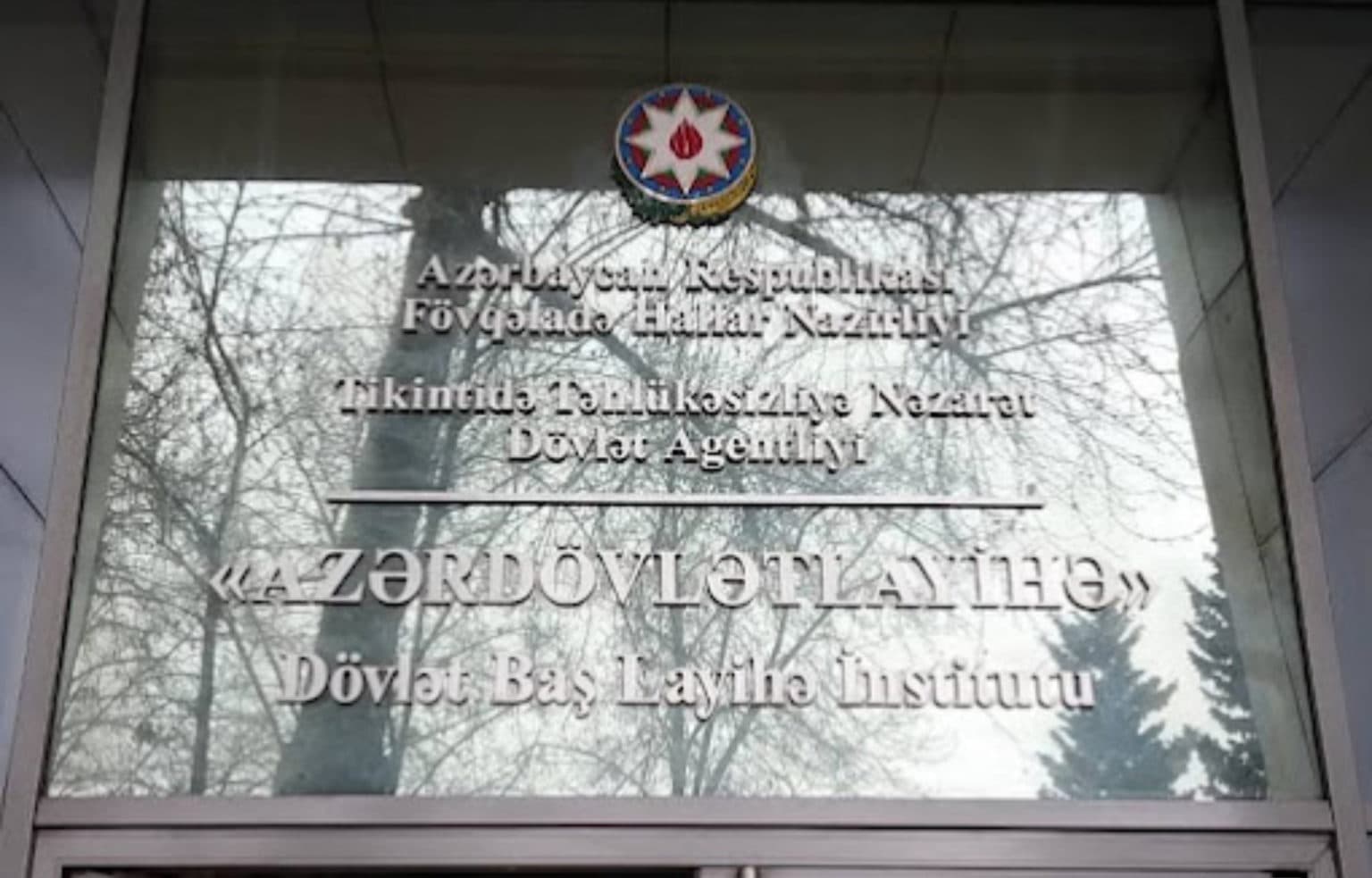“Azərdövlətlayihə” İnstitutu
8 min 400 manat dəyərində icarə müqaviləsi imzalayıb