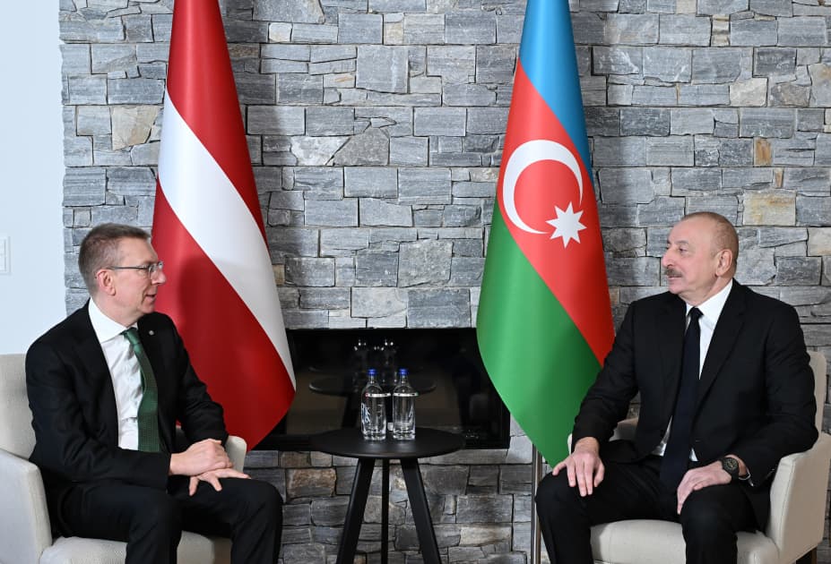 GÜNDƏM:Prezident İlham Əliyevin beynəlxalq diplomatik addımları: Davos görüşləri və yeni iqtisadi sazişlər