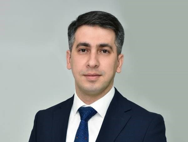 Elnur Ələkbərov: Z nəsli əmək bazarının gələcəyidir