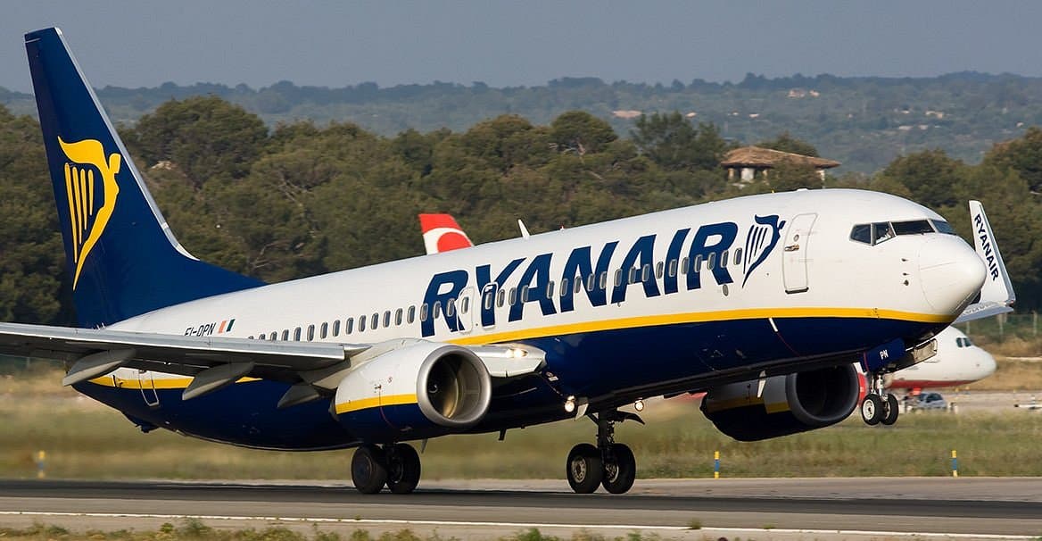 Ryanair xalis mənfəətini 10 dəfə artırdı