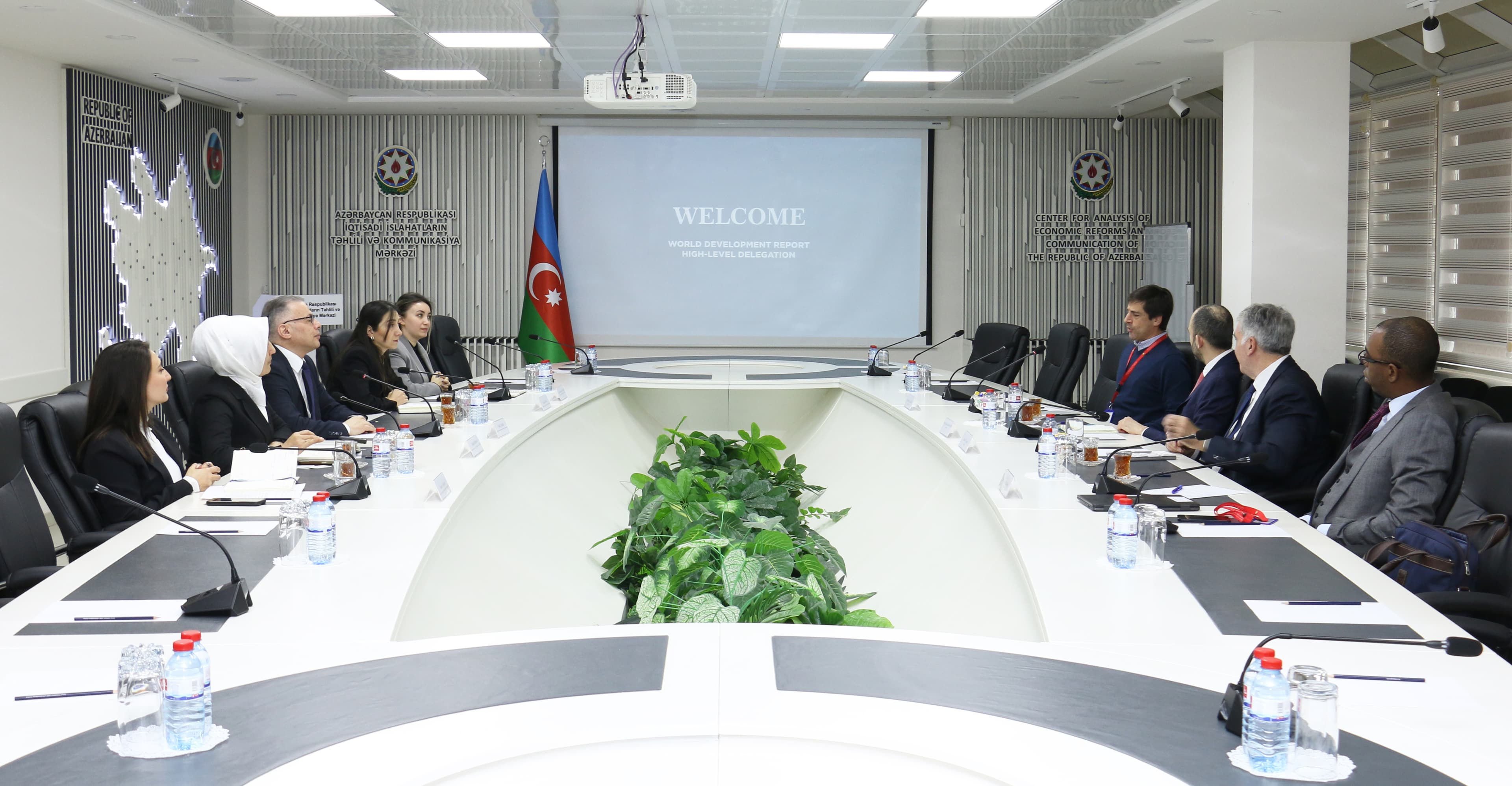 Dünya Bankının nümayəndələri ilə görüş keçirilib