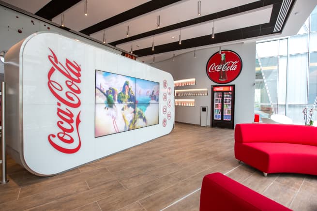 Coca-Cola 4-cü rübdə xalis mənfəətini 11%, gəlirini 6% artırdı