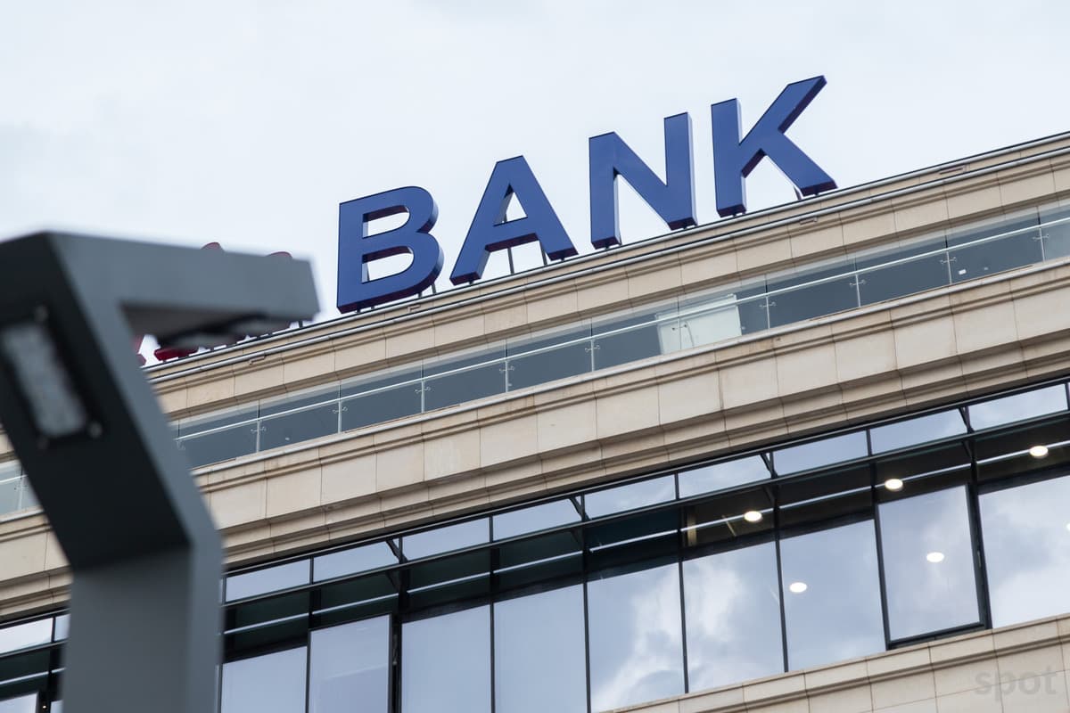 Azərbaycanın özəl bankları kredit portfelini 14,9% artırıb