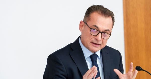 Bundesbank rəhbəri qeyd edir ki, Almaniya ABŞ-ın ticarət tariflərinə qarşı xüsusilə həssasdır