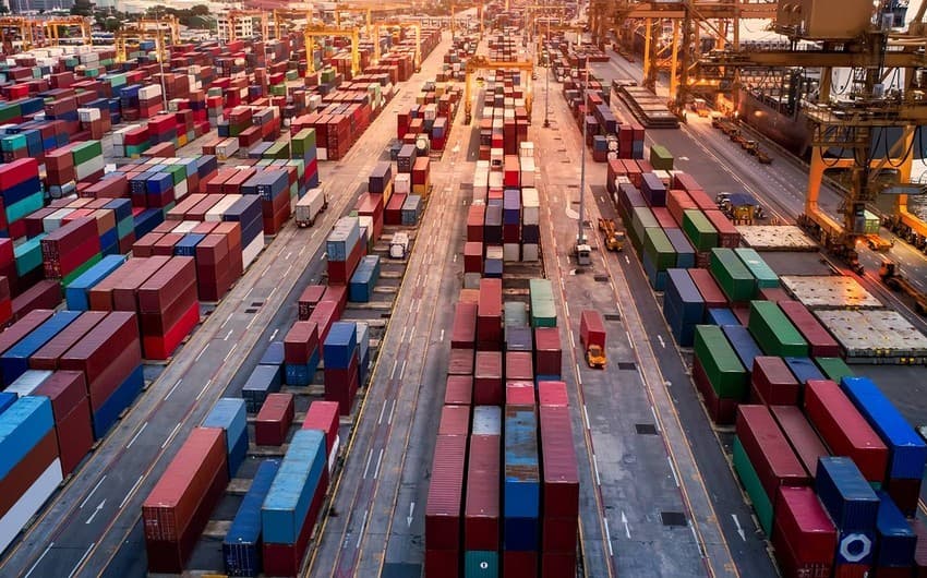 Azərbaycanın xarici ticarət dövriyyəsi 70,5% artıb
