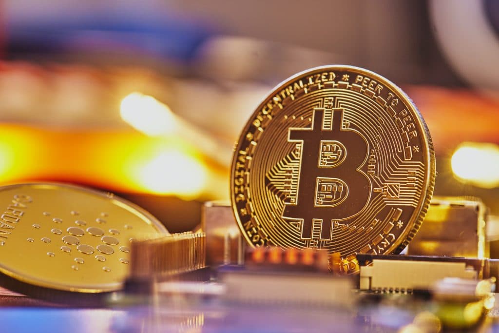 Bitcoin-in bazar dəyəri 1.89 trilyon dolları keçib: Qiymət son 24 saatda 0.60% düşüb