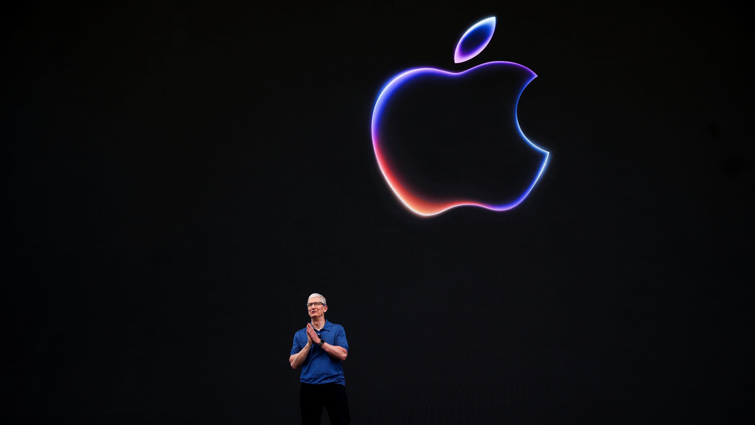 Apple ABŞ-da 500 milyard dollar investisiya planını elan etdi