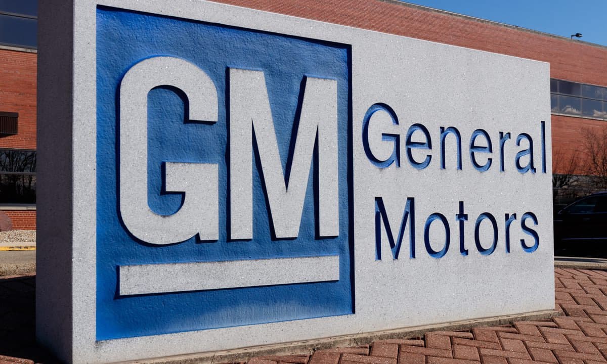 General Motors 6 milyard dollarlıq səhmlərin geri alınmasına başladı