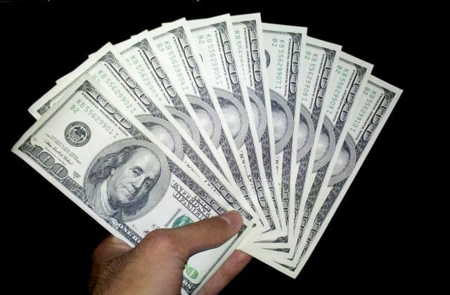 ABŞ dolları əsas valyutalar qarşısında zəifləyir