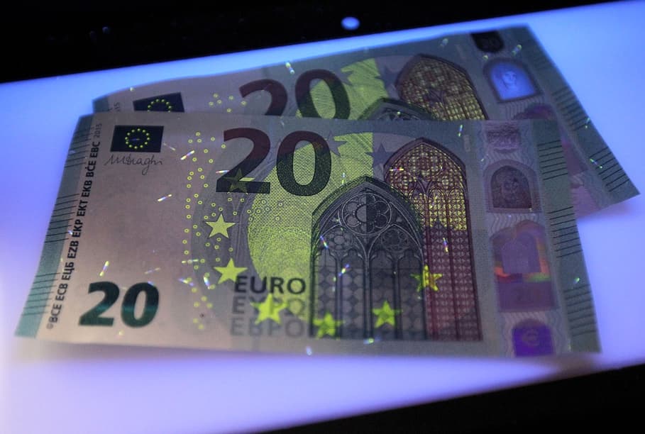 Saxta avro banknotları və sikkələri artıb