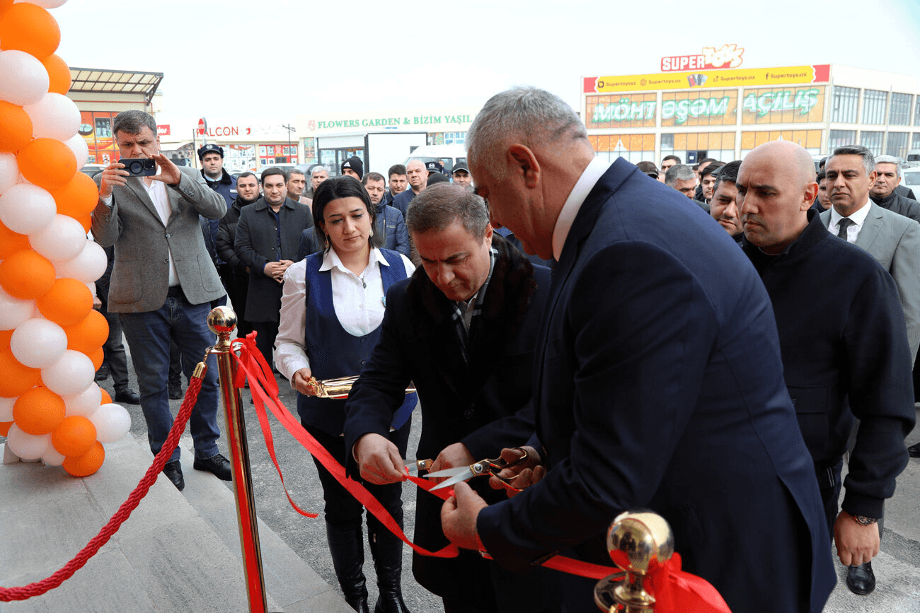 “ABŞERON” Ticarət Mərkəzinin ərazisində Avtovağzal Kompleksi təşkil edilib