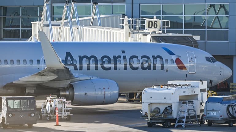 American Airlines Q1 proqnozunu azaltmaqda Delta-nı izləyir
