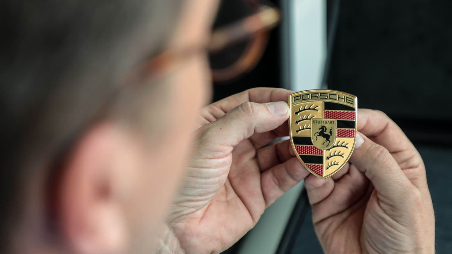 Porsche, yeni elektrikli modelini təqdim edəcək