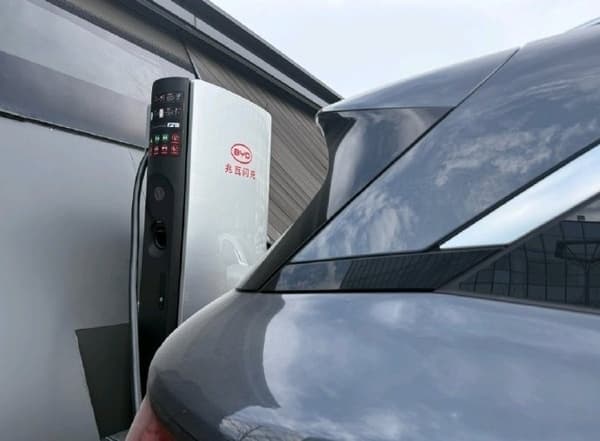 BYD, EV doldurma sürətini yanacaqdoldurma məntəqəsinin yanacaq doldurma sürətinə artırmaq üçün