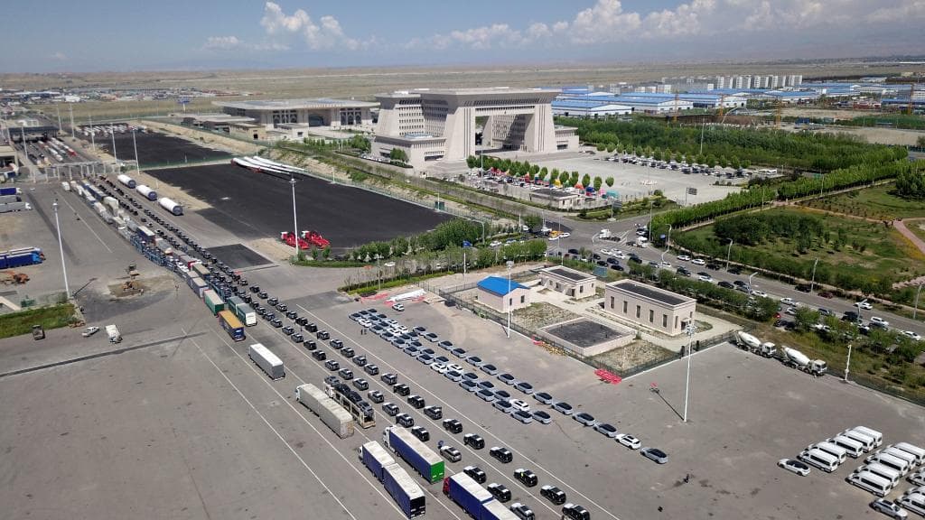 Qazaxıstan və Çin arasında beynəlxalq avtomobil daşımaları sazişi rəsmi qüvvəyə mindiyi açıqlanıb