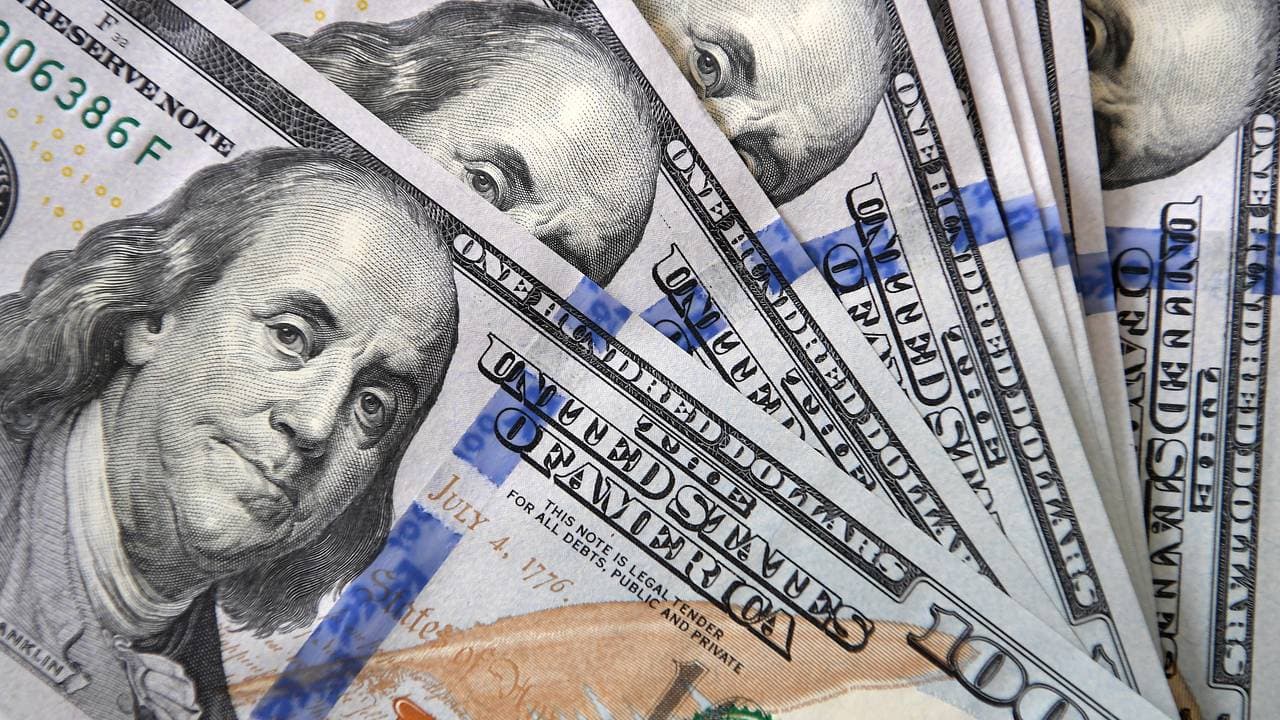 Dolların hökmranlığına təhlükə: Trampın siyasəti