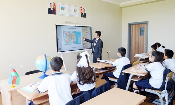 İşğaldan azad olunmuş ərazilərdə ümumilikdə 11 ümumi təhsil və 6 məktəbəqədər təhsil müəssisəsi açılıb