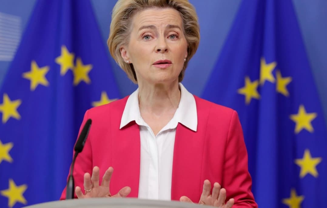 Von der Leyen Aİ-nin ABŞ-ın tariflərinə adekvat cavab verməyə hazır olduğunu açıqlayıb