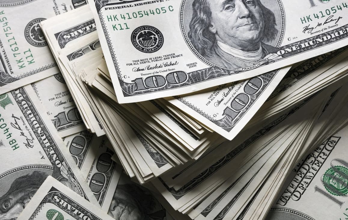 ABŞ treyderlərinin dollar perspektivlərinə münasibəti ticarət müharibəsi səbəbindən pisləşir