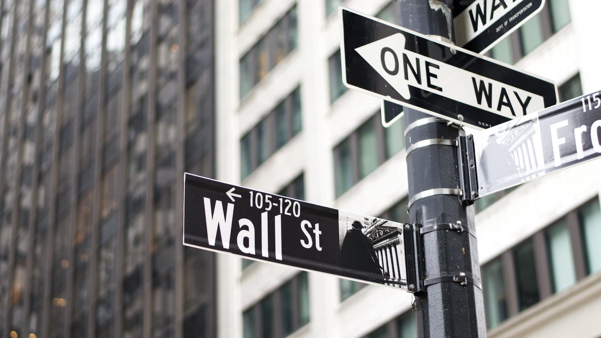 ABŞ indeksi fyuçersləri təxminən 2,5% azalıb