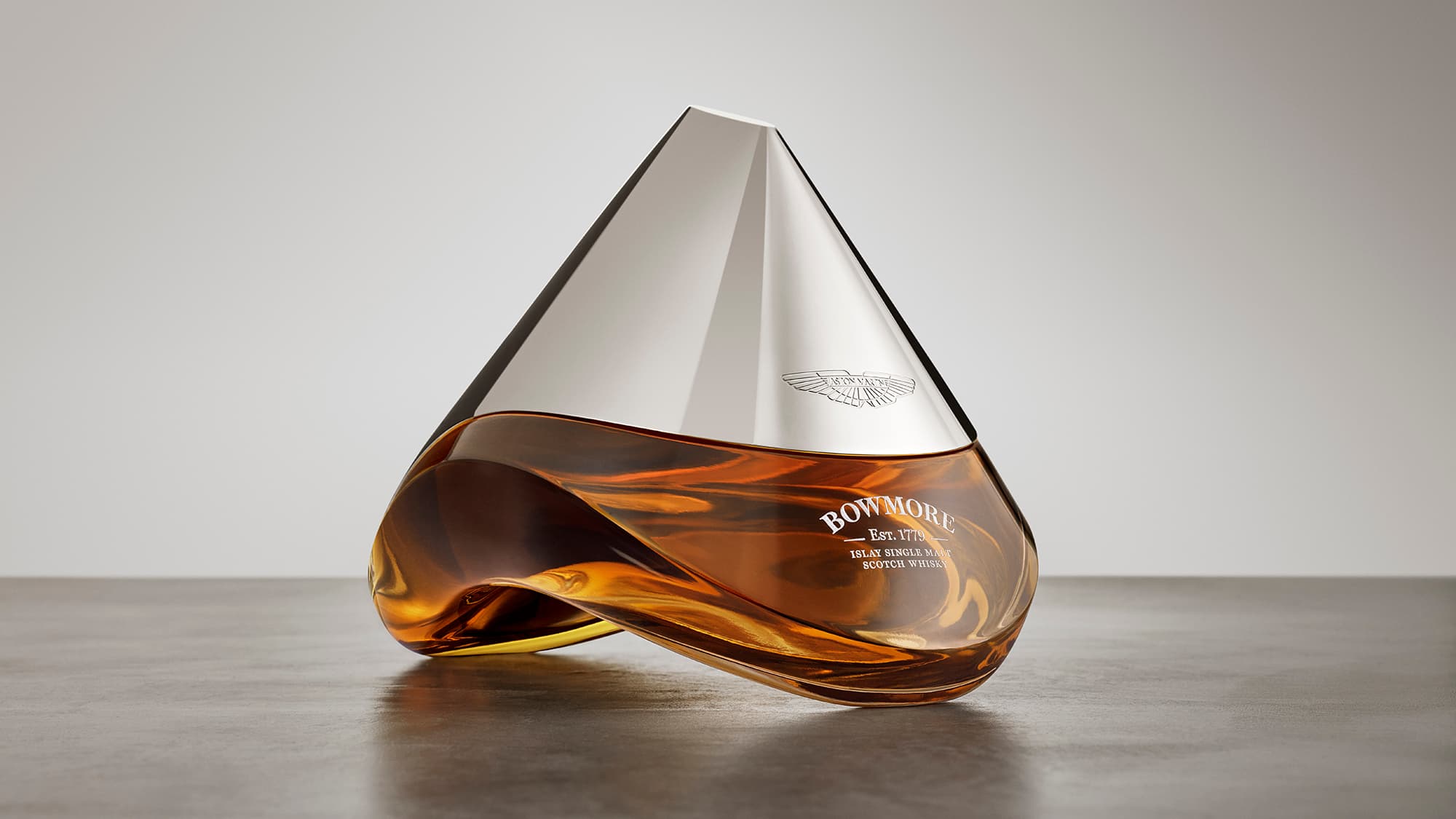 Aston Martin və Bowmore kolleksiya viskisi ARC-54-ü təqdim etdi