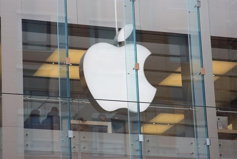 Apple Hindistanda iPhone istehsalını 60% artırdı