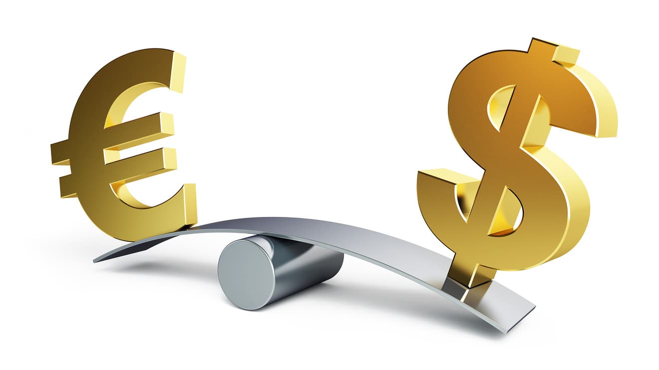 Avro Dolları taxtdan salır?