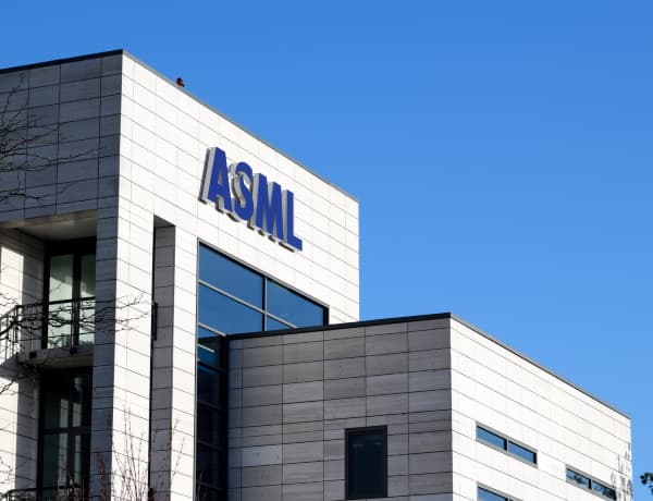 ASML çip istehsalı avadanlığı istehsalçısı Q1-də xalis mənfəəti iki dəfə artırdı