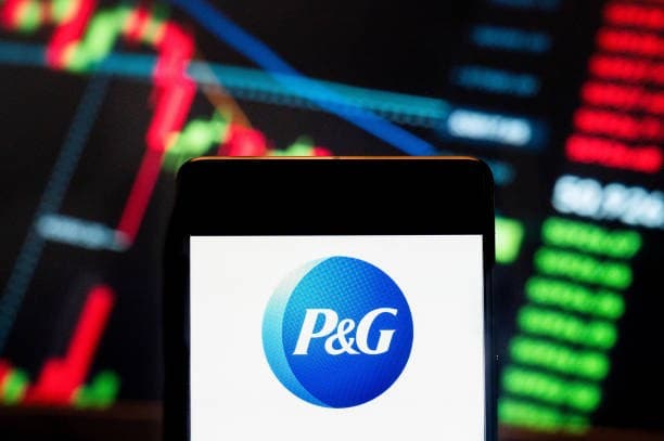 Procter & Gamble zəif rüblük xalis mənfəət artımı görür