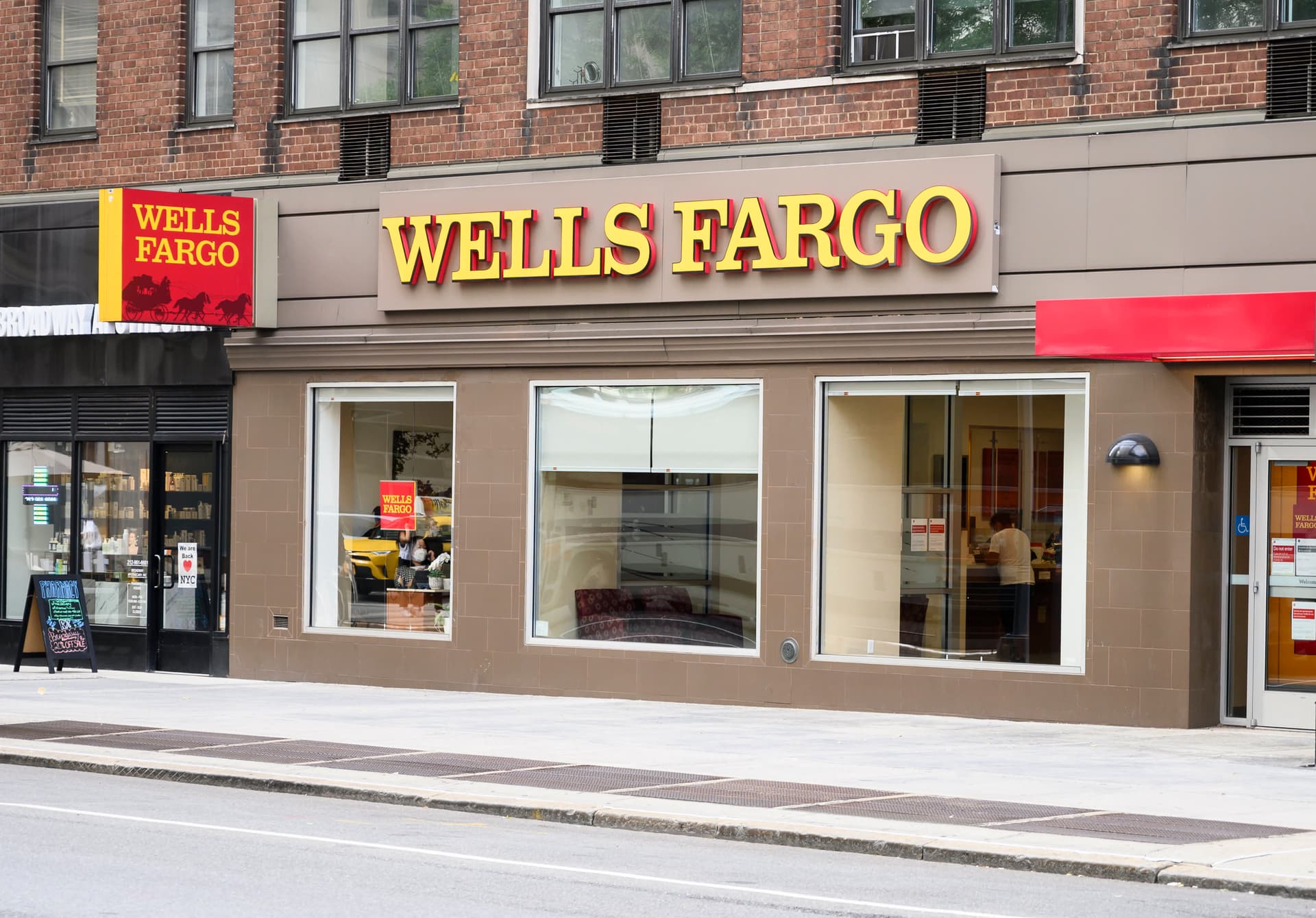 Wells Fargo 40 milyard dollarlıq yeni geri alış proqramını elan etdi