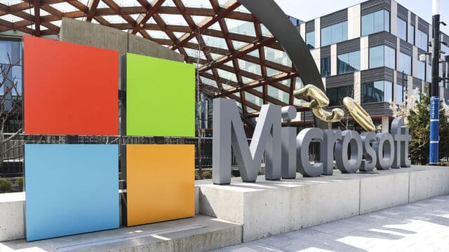 Microsoft və Meta gəlirləri birinci rübdə gözləntiləri üstələdi