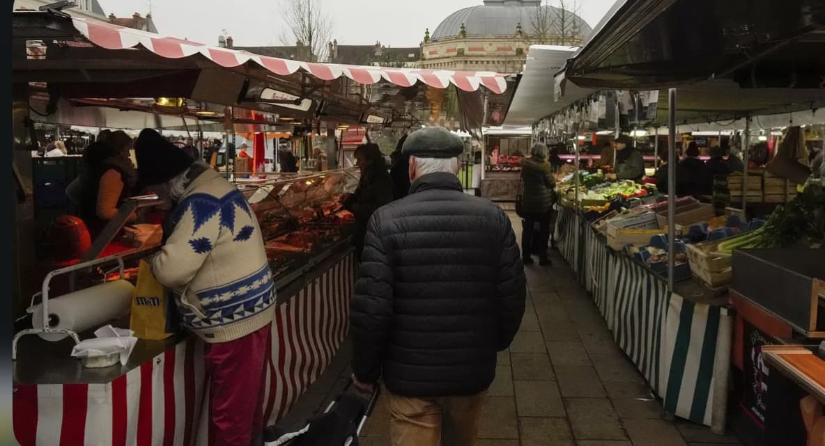 Böyük Britaniya səhmləri cümə axşamı ardıcıl 14-cü gün artıb