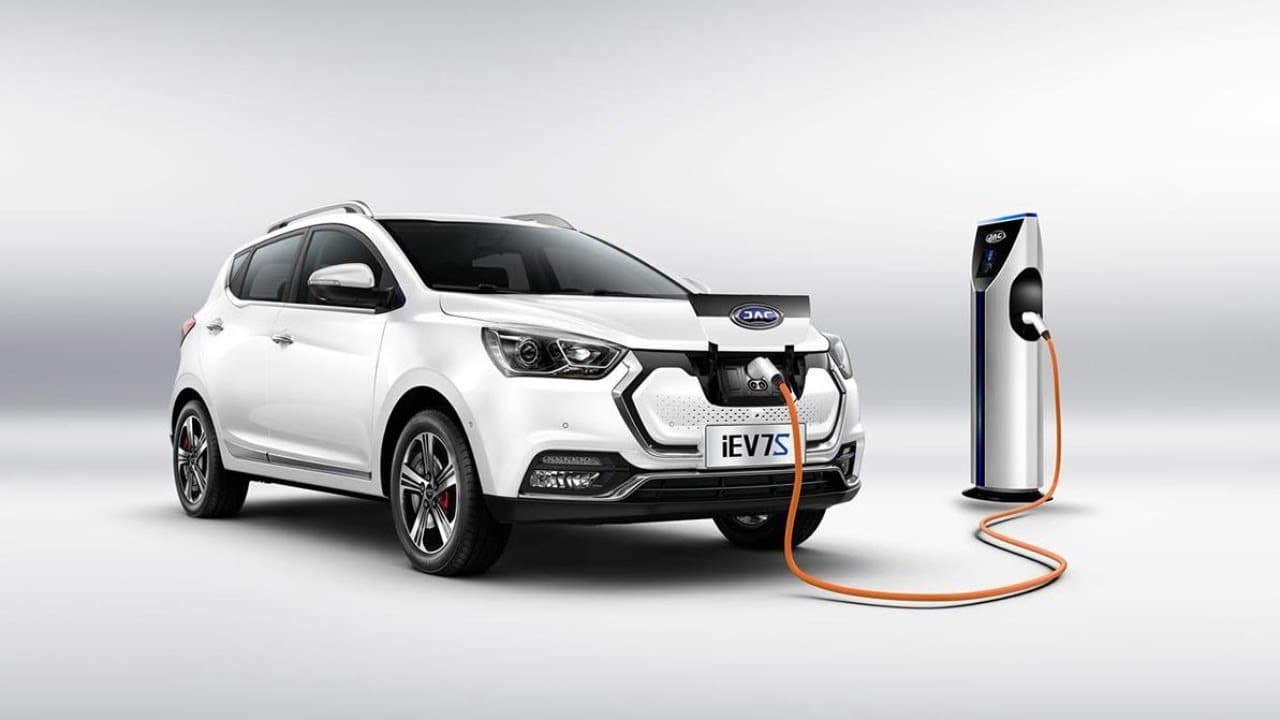 Çin elektrik avtomobilərinin istehsalı apreldə artıb