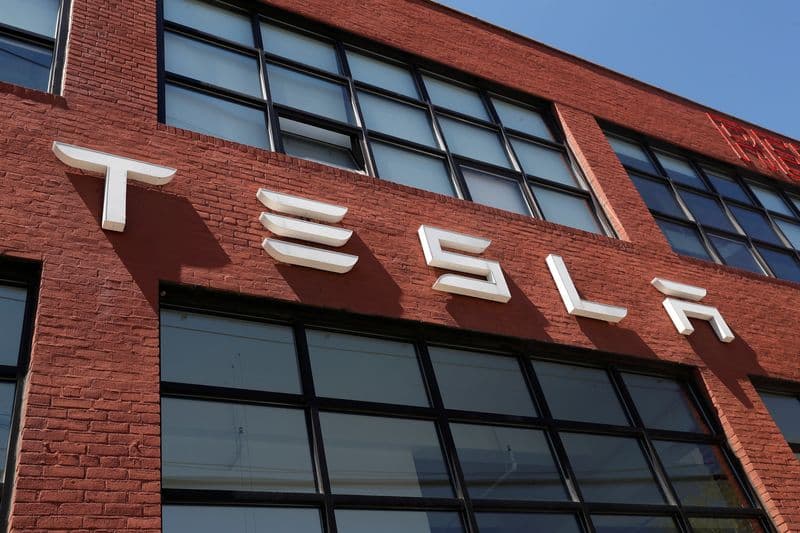 Tesla-nın Böyük Britaniyada başqa,bu ölkədədə satışları kəskin azaldı