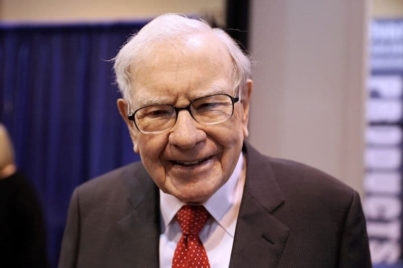 Buffett-in 99,5%-lik sərvətini ianə edəcək