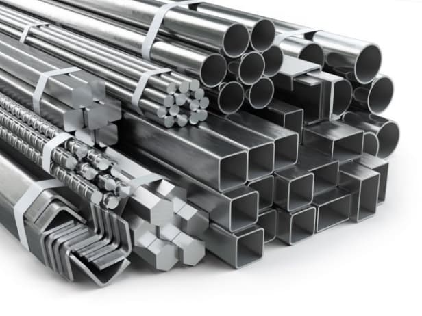 Ölkədə metallurgiya sənayesi və hazır metal məmulatlarının istehsalın azalıb